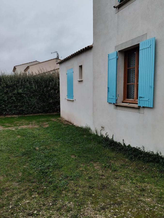 Studio Pont Du Gard Sernhac Exterior foto